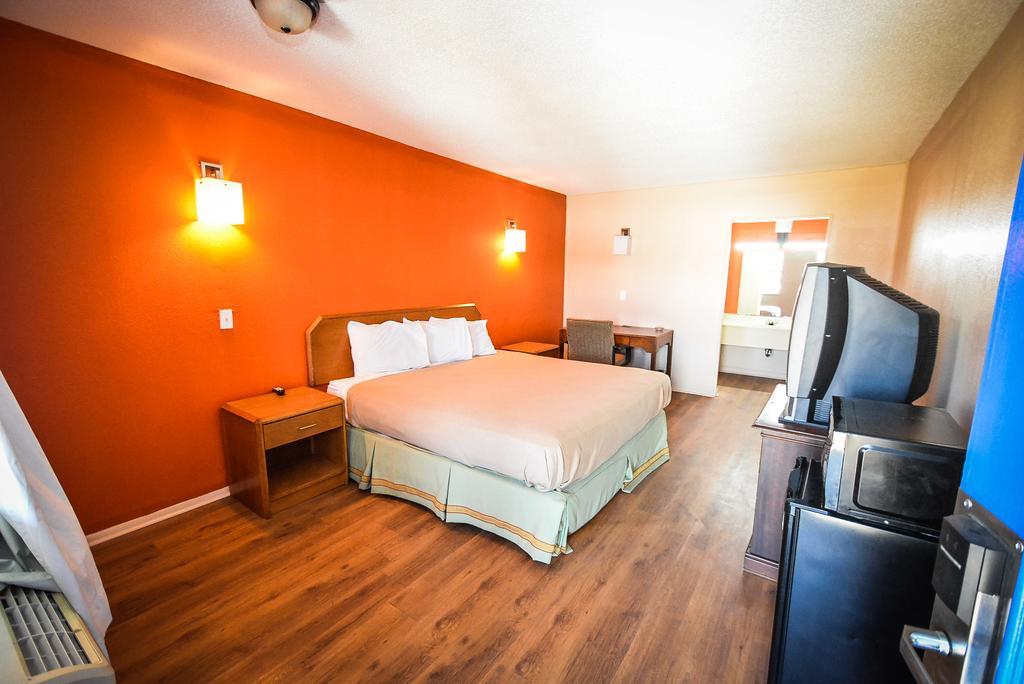 America'S Best Inn Montgomery Exteriér fotografie